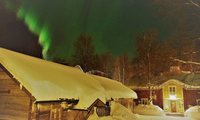 Rovaniemi Apartment | LAURI Historical Log House Manor