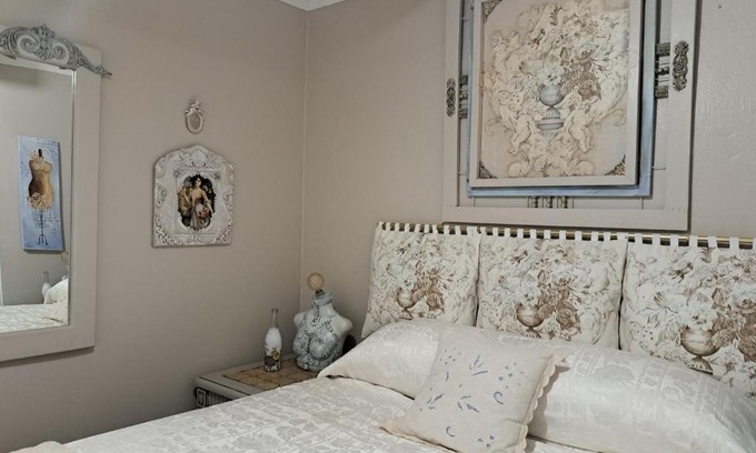 Wonderboom Apartment | LAVENDER AND LACE GUEST FLAT