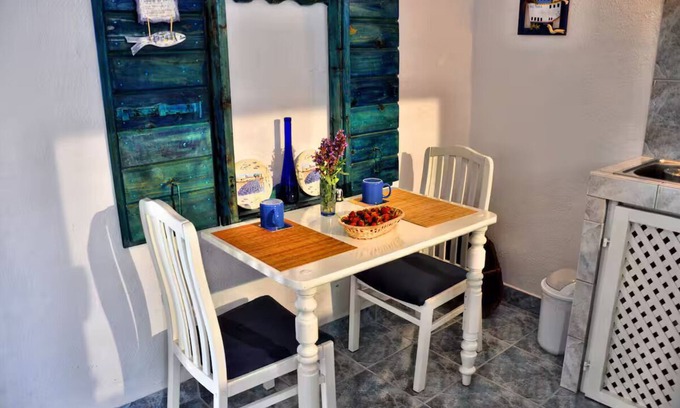Solta Apartment | Lavender - Pool, Jacuzzi - Tvrdic Honey Farm