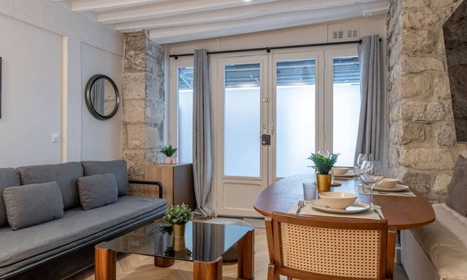 Saint-Victor Apartment | Lavie Maison A/C & Jacuzzi