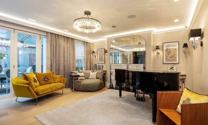 South Kensington House | Lavish and Luxe, by Veeve