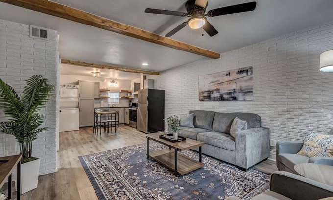 Stillwater Apartment | Lavish style 2BR in Stillwater with Free Parking