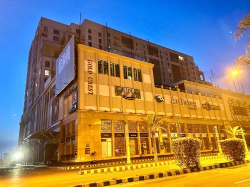 Lahore Apartment | Lavish VIP Apartments at Gold Crest Mall - DHA Lahore