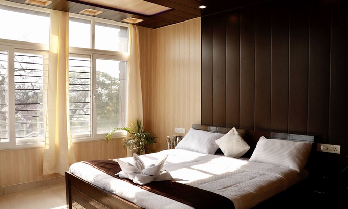 Bullawala House | Laxmi Bhawan: 2nd floor Luxury guest suite