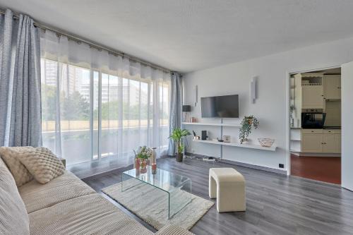 Rosny-sous-Bois Apartment | Le 13 Myosotis - 10min du métro