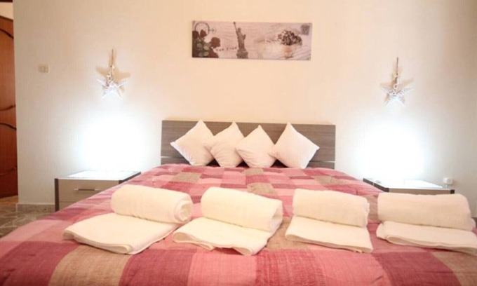 Avola Apartment | Le 3 Rose mary - Apt 2