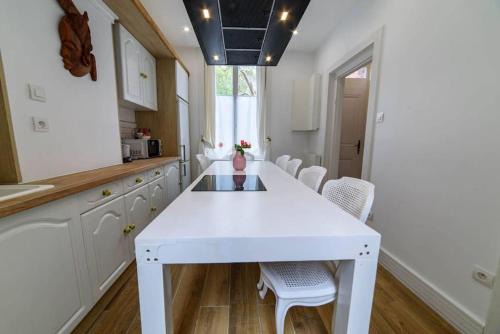 Douai House | Le 304 Douai