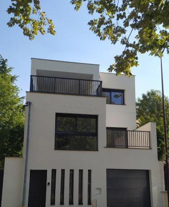 Les Stades Apartment | Le 46 Appart Hotel Entre Paris Disneyland Parc Asterix Navette