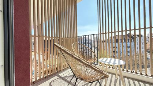 Nouvelle Ville Apartment | Le 72 contemporain - les Arènes