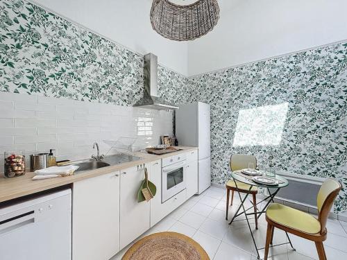 Centre Ville Apartment | Le Antoinette