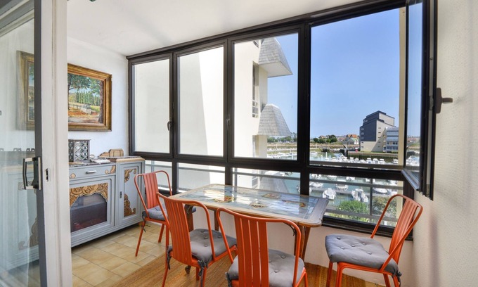 Courseulles-sur-Mer Apartment | Le Balcon sur Juno - A 10min à pied de la plage