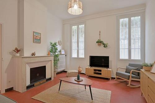Avignon City Centre Apartment | Le Banastier - AC CLIM - Wi-Fi - Palais des Papes à 200m