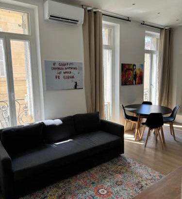 Prefecture Apartment | Le Banksy T2 Refurbished