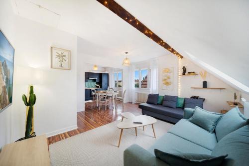 Maladiere Apartment | Le Beau Marchais - Proche centre & Spacieux