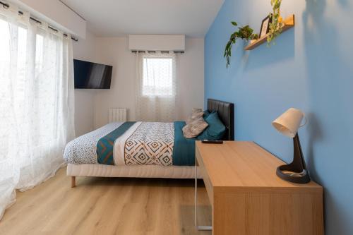 Cergy Bed & Breakfast | Le Beau Refuge Parisien de Cergy - Parisian modern flat at Cergy