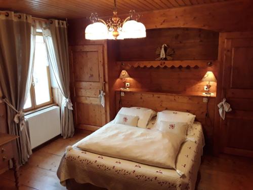 Giron House | Le Bellevue