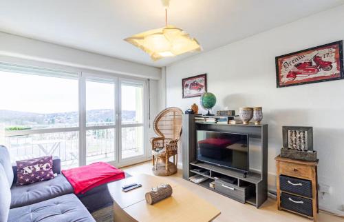 Montbeliard Apartment | Le Belvédère cosy avec balcon et vue dégagée