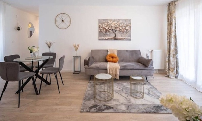 Pierrefitte-sur-Seine Apartment | Le Bijou de Pierrefitte