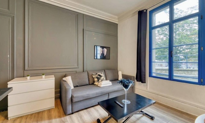Quartier Pasteur Apartment | Le Black Angel, votre studio, au cœur de Rouen !