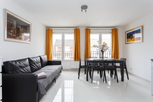 Le Blanc-Mesnil Apartment | Le blanc mesnil 23 Abbé niort A 1er ETG gauche