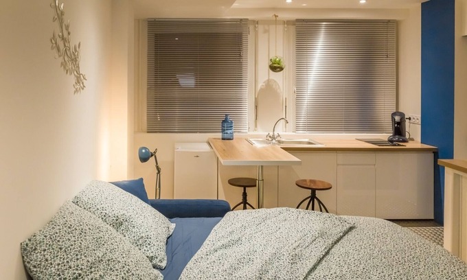 La Roche-sur-Yon Apartment | Le Bleu - charmant studio en centre ville