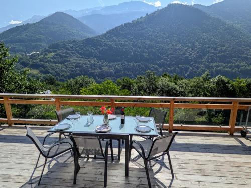 Allemond Apartment | Le Bois Cosy appartement 4 étoiles 6 personnes, ACCES SKI ALPE D'HUEZ GRAND DOMAINE A 3 K M