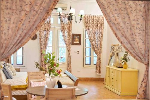 Hang Trong Apartment | Le Bon Apartment - 50m to Cathedral