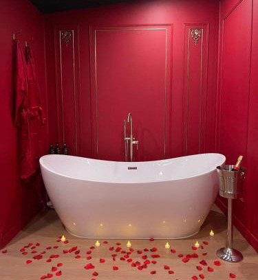 La Ferte-Gaucher House | Le boudoir rouge - Loveroom luxueuse pour couples