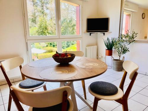 Le Rosais-La Flourie Apartment | Le Briantais