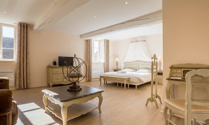 Beaune City Centre Apartment | Le Cara Michael Beaune Center