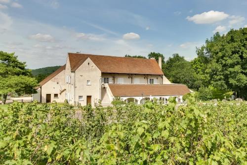 Marey-les-Fussey House | Le Carre Saint Pierre - Chambres d'hôtes
