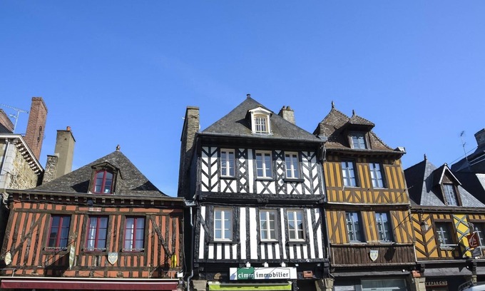 Sougeal House | Le Cellier de Joseph