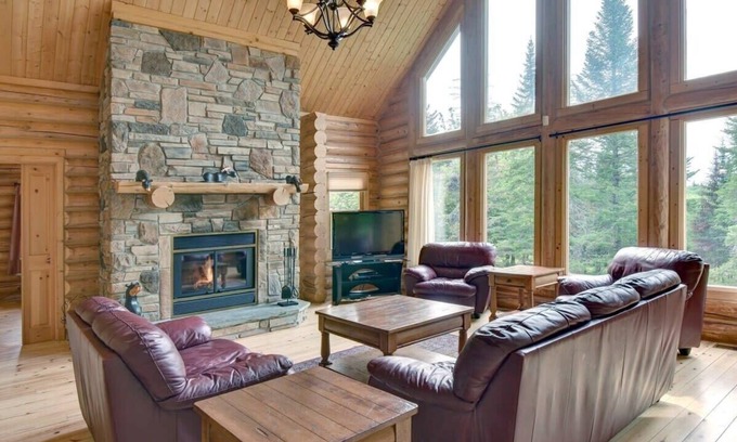 Fiddler Lake Resort Ski Chalet | Le Cerf #40 - Nature & Spa Retreat
