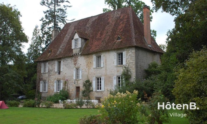 Roziers-Saint-Georges House | Le château du Fraysseix à Roziers-Saint-Georges