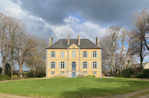 Noyal Bed & Breakfast | Le Château des Portes