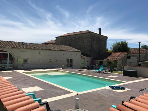 Gensac-la-Pallue House | Le « chai » vous