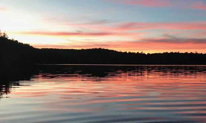 Val-des-Monts Cottage | Le chalet bleu / Lac bataille