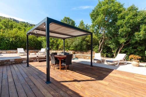 Roquefort-la-Bedoule House | Le Chalet Des Oliviers