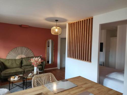 Auray Apartment | * LE CHAMARELLE * Hyper Centre Auray *