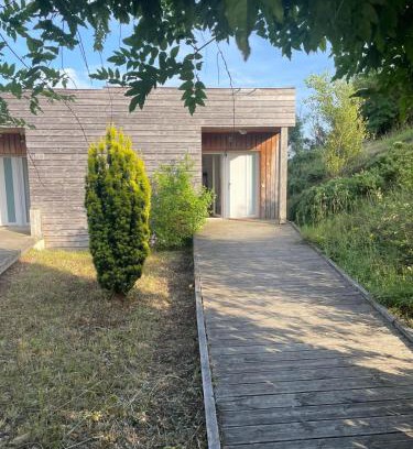 Rangueil-Sauzelong-Pech David-Pouvourville Apartment | Le Charmant des Coteaux, Free Parking & Free Wifi