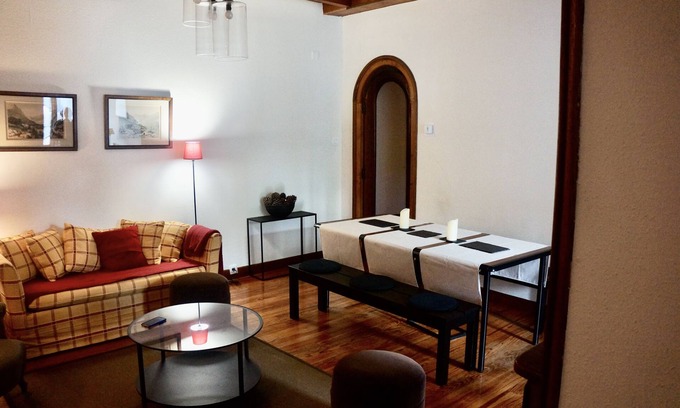 Bagneres-de-Luchon Apartment | Le Charme de L'ancien ! A 5 Minutes des Thermes et du Téléporté