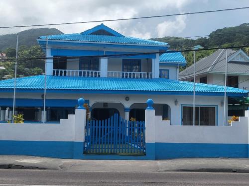 Anse aux Pins House | Le Chateau Bleu