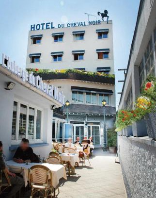 Pantin Hotel | Le Cheval Noir Hôtel Paris Pantin