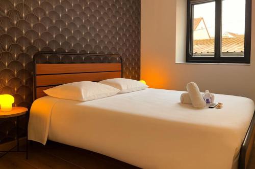 Le Creusot Apartment | Le chic Calme - Central - Cosy