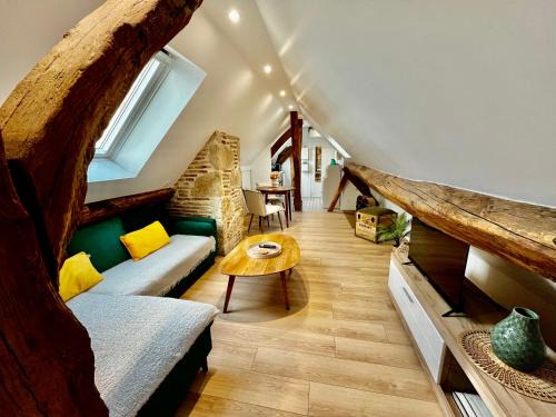 Faubourg-Raines Apartment | le cité