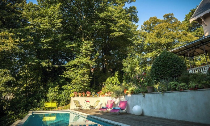 Aubenas House | Le Clos d'Abrigeon 5* Gîte