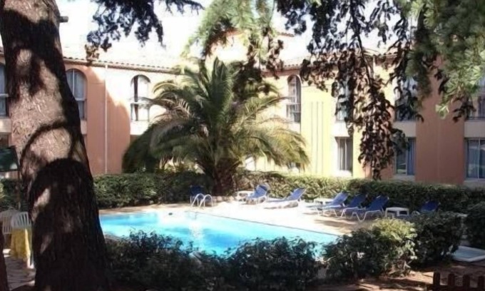 Castelnau-le-Lez Hotel | Le Clos de l'Aube Rouge