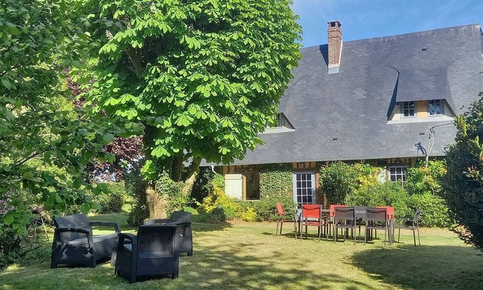 Angiens Cottage | Le clos de silleron: charm, tradition, large garden near from the beach.