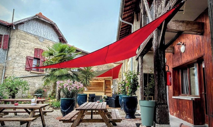 Perouges House | le clos des roses