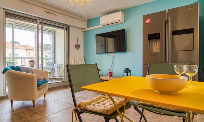 Le Brusc Apartment | Le clos pecheur by Interhome